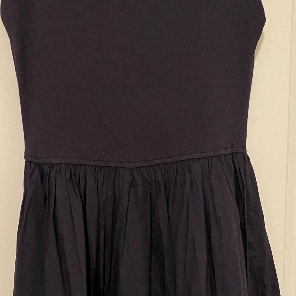 Elegant Navy Sleeveless Dress - Picture 6 of 15